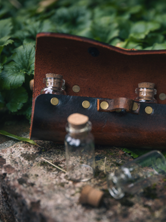 Trollfelsen_Mittelalter_5er_Tranktasche_Holzverschluss_Antik Trollfelsen_Mittelalter_5er_Tranktasche_Holzverschluss_Antik