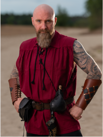 Trollfelsen_Mittelalter_Hemd_Yeoman_Maroon
