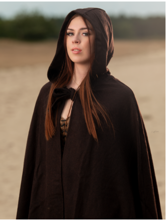 Trollfelsen_Mittelalter_Umhang_Thyre_Braun_3